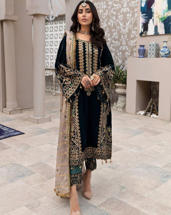 EMAAN ADEEL BLACK EMBROIDERD VELVET - WINTER WEAR